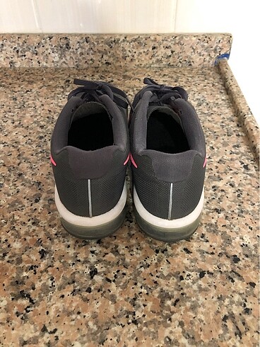 38 Beden Nike spor ayakkabı