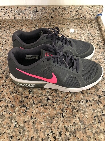 38 Beden gri Renk Nike spor ayakkabı