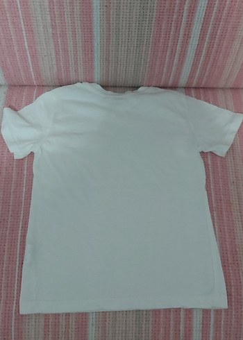 Beyaz Erkek Çocuk Tişört 5 6 yaş - Görsel 2