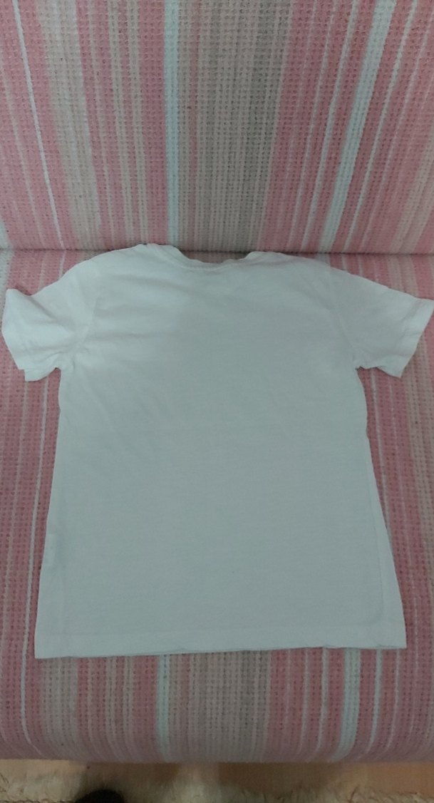 Beyaz Erkek Çocuk Tişört 5 6 yaş - Görsel 2