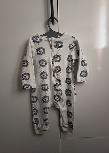 Gri Aslan Baskılı Fermuarlı Bebek Tulum - Görsel 2