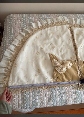 İşlemeli Beyaz Yatak Örtüsü - Görsel 3