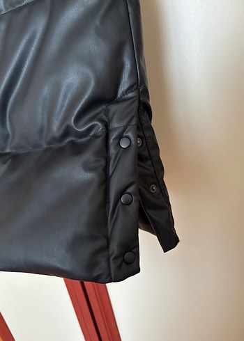 Kadın Siyah Deri Kemerli Uzun Yelek - Görsel 5