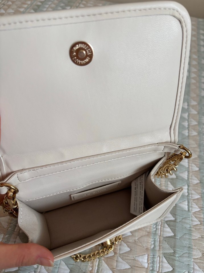 Zincirli krem çanta - Görsel 5