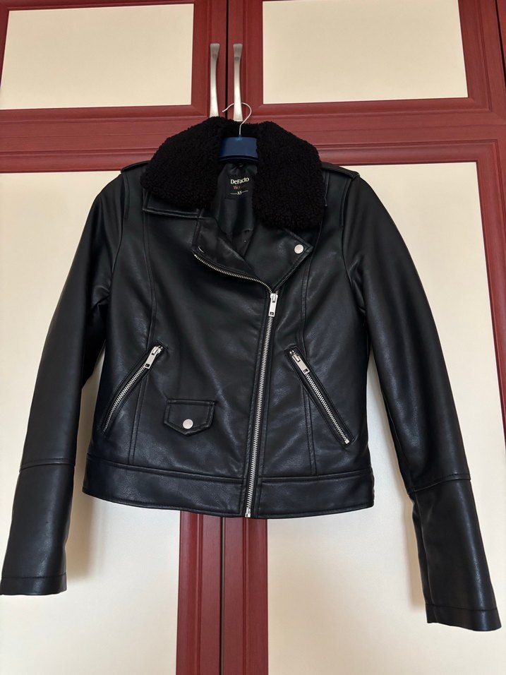 Siyah Kadın Deri Ceket - Görsel 2