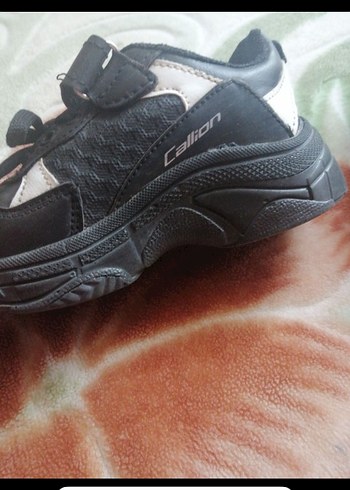 26 Beden Siyah Erkek Çocuk Spor Ayakkabı Velcro