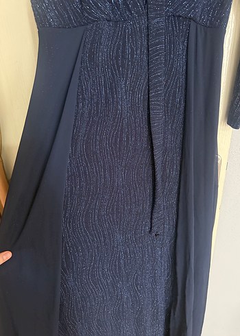 Lacivert Pilili Uzun Kadın Abiye Elbise