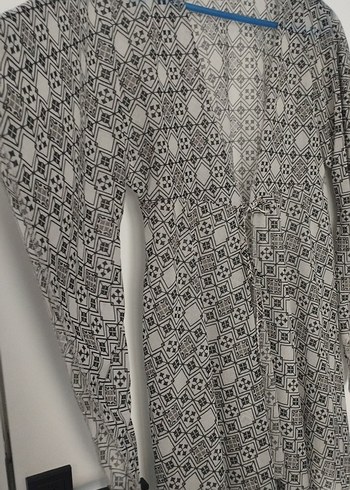 Desenli V Yaka Bohem tunik - Görsel 2