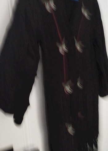 Uzun Siyah Nakışlı Püsküllü Kadın Kimono - Görsel 3