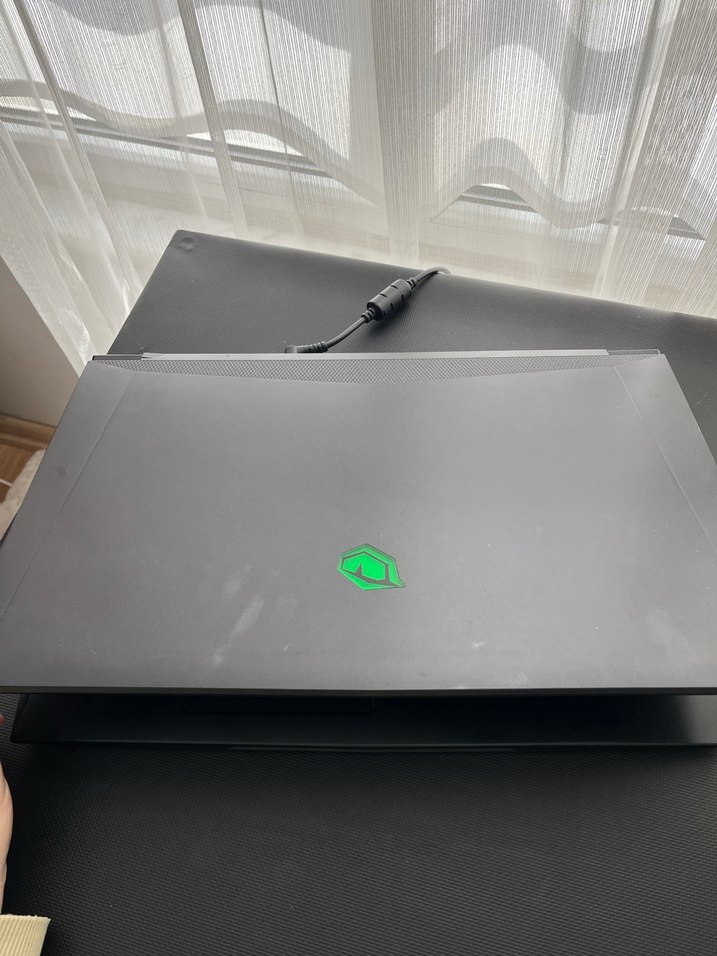 Siyah Monster Oyun Laptopu
Tulpar T7 v20.2 model - Görsel 2