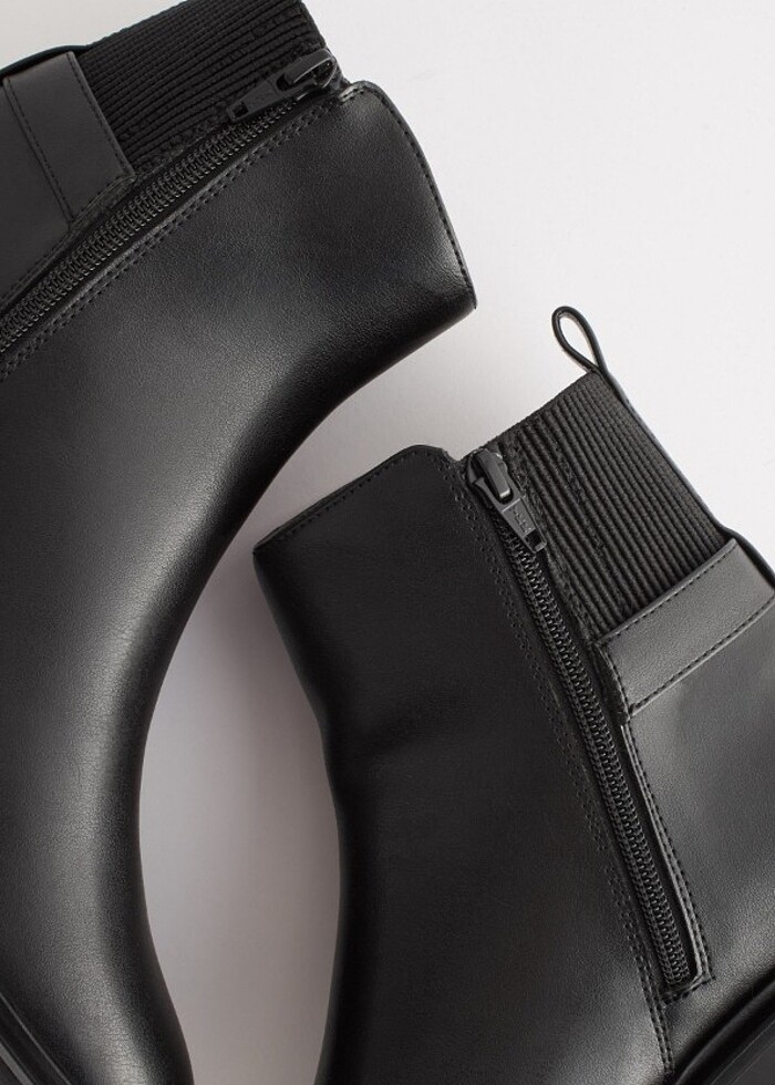 Hafif topuklu Siyah Bot - Görsel 3