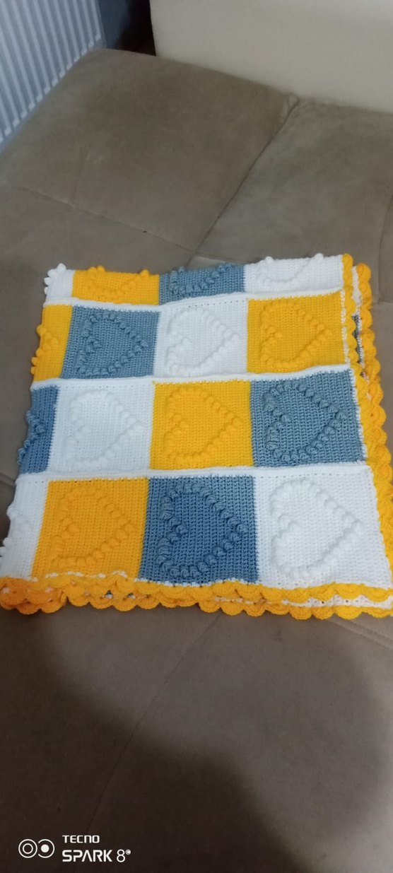 Ell Örgüsü Bebek Battaniyesi - Görsel 2