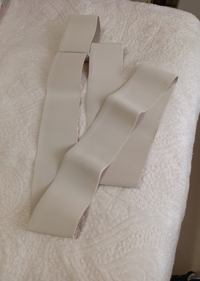 Krem rengi Korse  - Görsel 2