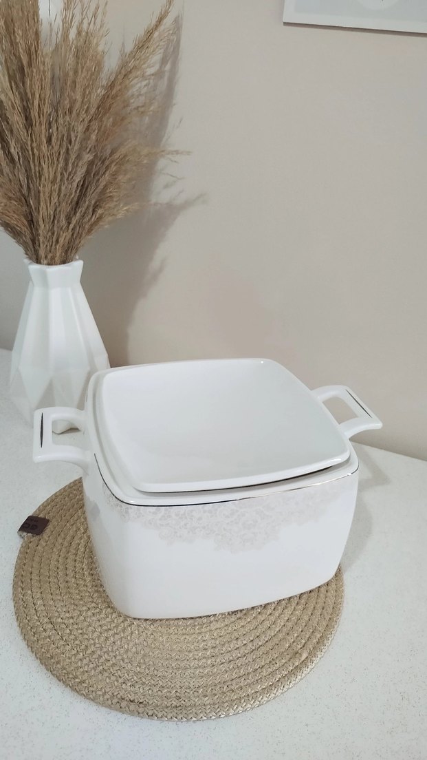 Beyaz Kare Kapaklı Porselen Tencere - Görsel 4