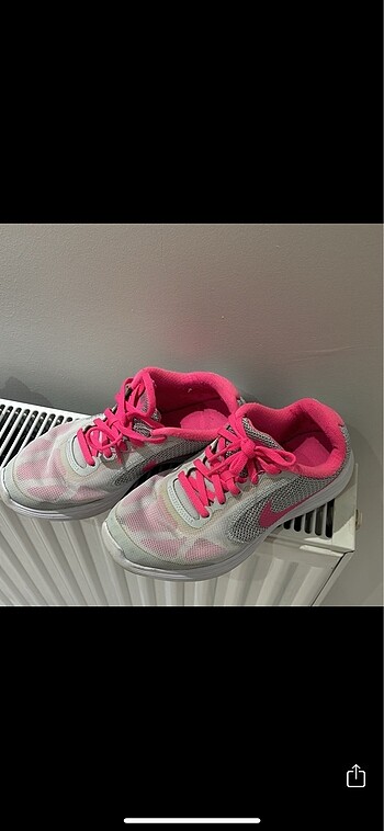 37 Beden pembe Renk Nike spor ayakkabı