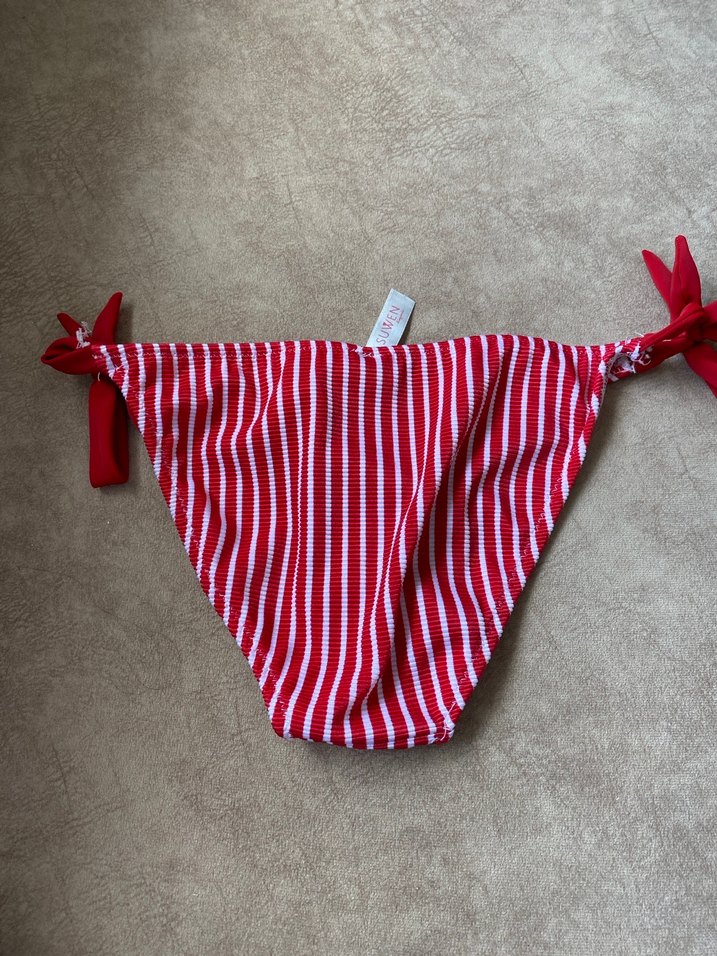 Kırmızı Çizgili Bağcıklı Bikini Altı - Görsel 4