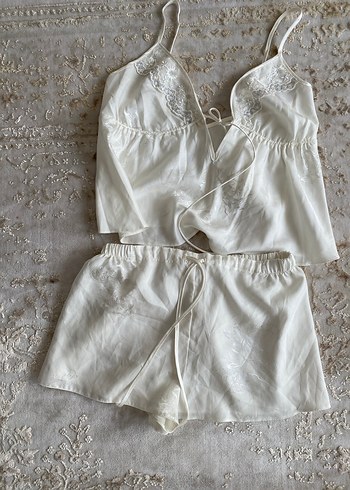 Uzun Beyaz Kadın Sabahlık - Görsel 6