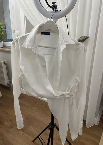 Drapeli Beyaz Keten Kadın Gömlek - Görsel 3