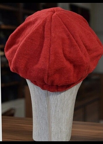  Beden Kırmızı kışlık Kaşe Şapka