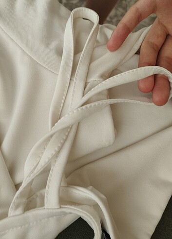l Beden Tek kol crop