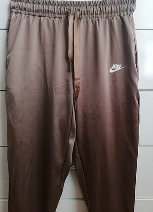  Nike saten eşofman
