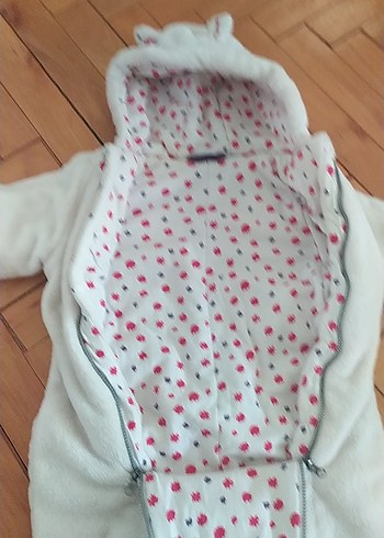 Kız Bebek Beyaz Kürklü Nakışlı Tulumu - Görsel 7