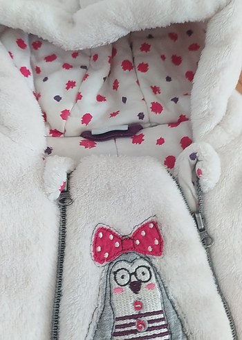Kız Bebek Beyaz Kürklü Nakışlı Tulumu - Görsel 6