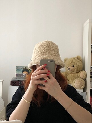 Krem peluş kova şapka bucket hat
