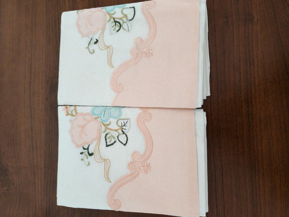 Nakışlı Bej Pastel Yastık Kılıfı - Görsel 2