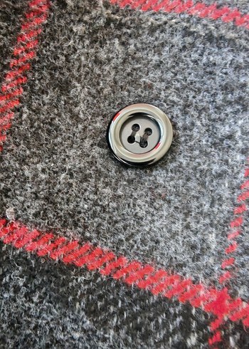 Kapüşonlu Ekose Desenli Kaban - Görsel 6