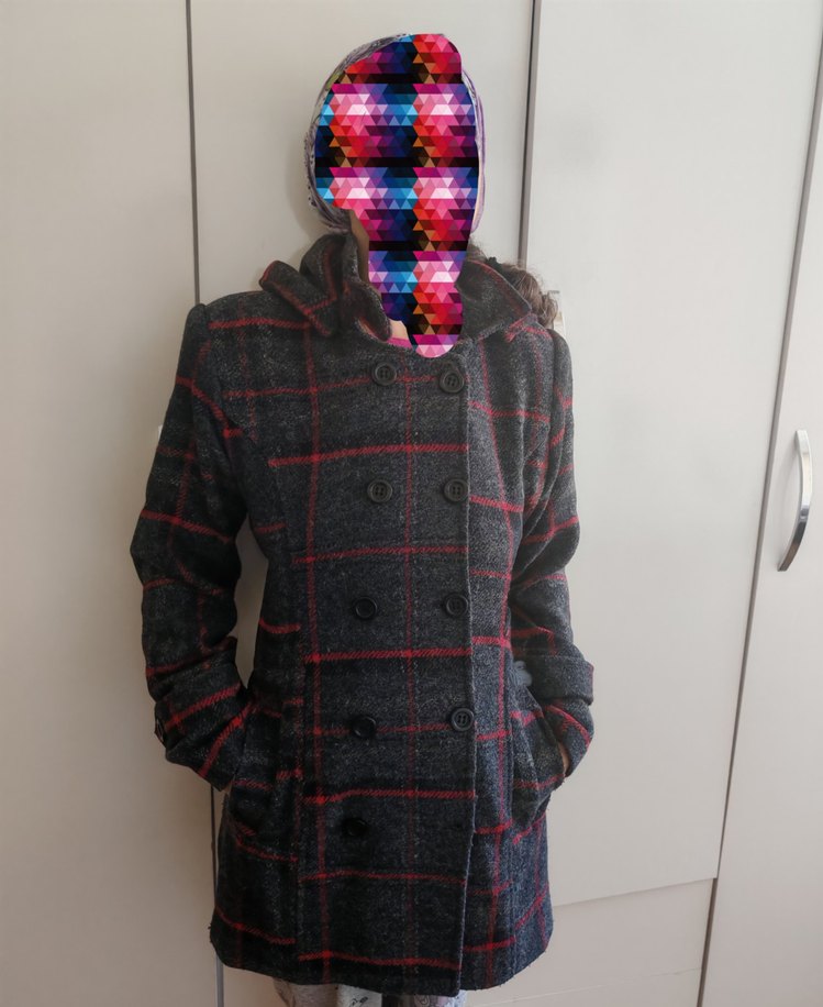 Kapüşonlu Ekose Desenli Kaban - Görsel 4