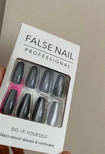 Beden cat eye black nails takma tırnak Y2K