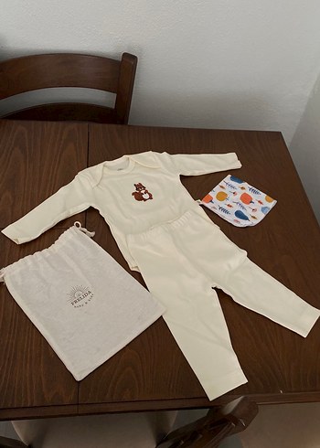 Beyaz Baskılı Pamuklu Bebek Erkek Takımı - Görsel 5