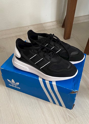 Adidas 36,5