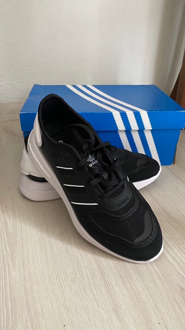 Adidas Siyah Platform Tabanlı Kadın Spor Ayakkabı - Görsel 3