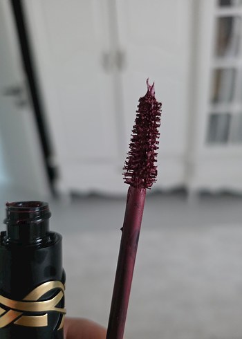 Yves Saint Laurent Lash Clash Maskara Sassy Burgundy - Görsel 4