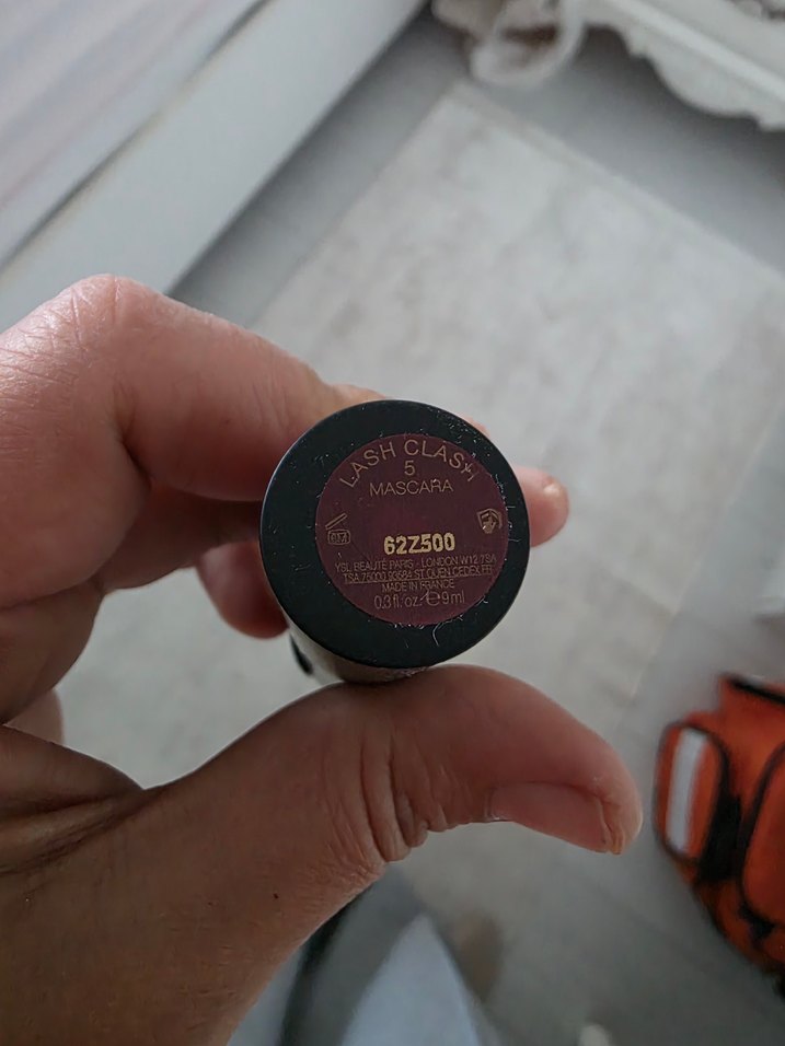 Yves Saint Laurent Lash Clash Maskara Sassy Burgundy - Görsel 3