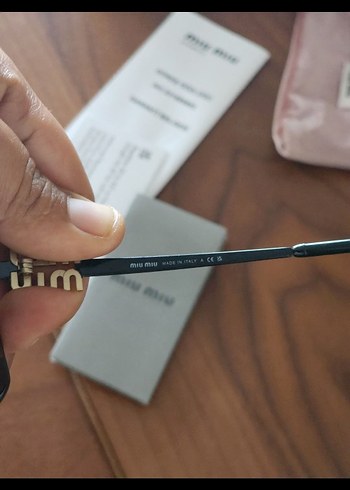 Miu Miu güneş gözlüğü - Görsel 6
