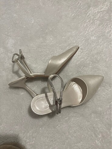 Topuklu ayakkabı - Görsel 5