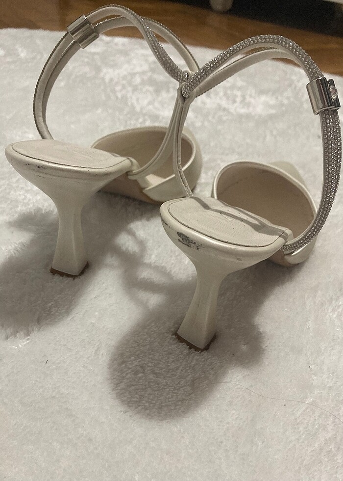 Topuklu ayakkabı - Görsel 3