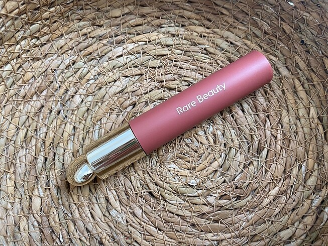 Rare beauty serenity lip oil