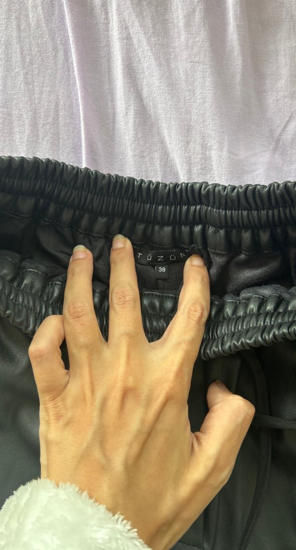 Kemerli Yeşil Deri Kadın Pantolon - Görsel 3