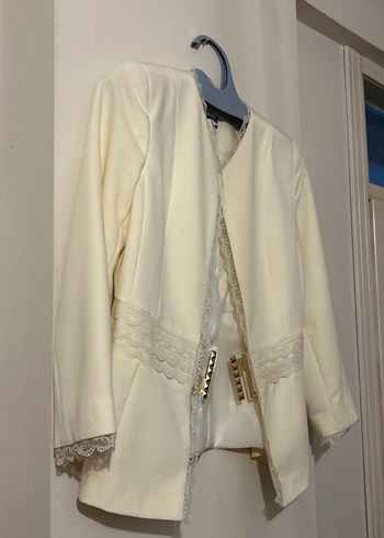 Düğmeli Beyaz Midi Kadın Blazer Ceket - Görsel 4