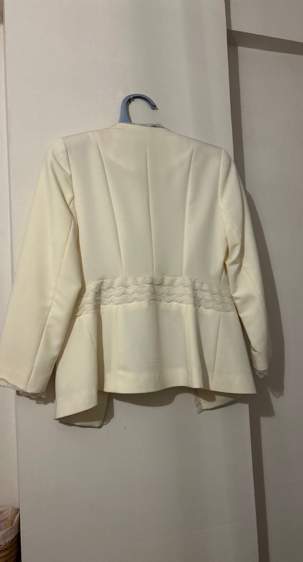 Düğmeli Beyaz Midi Kadın Blazer Ceket - Görsel 5