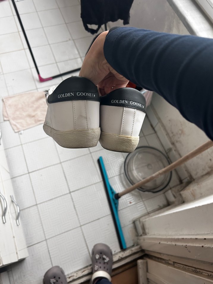 Beyaz Gri Desenli Bağcıklı Spor Ayakkabı - Görsel 5