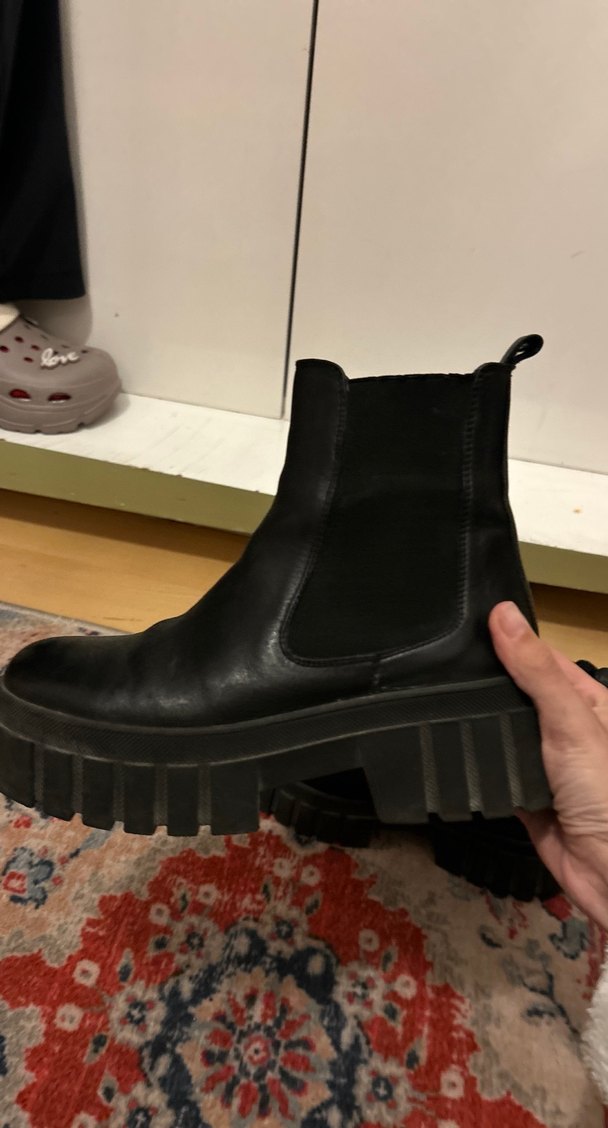 Platform Topuklu Siyah Kauçuk Bot - Görsel 2