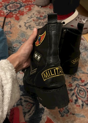 Kemer Detaylı Siyah Deri Biker Bot - Görsel 3