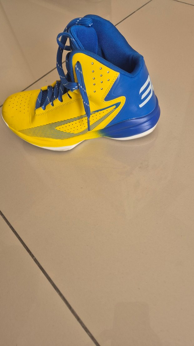 Sarı Mavi Basketbol Ayakkabısı Velcro Bağcıklı - Görsel 2