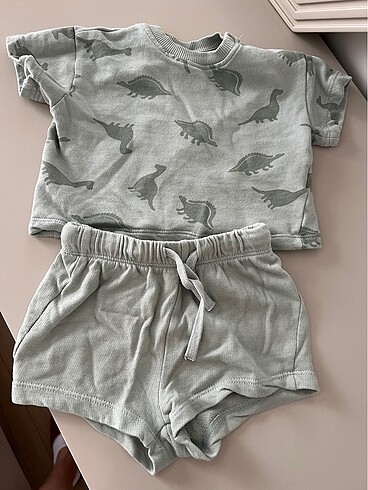H&M takım