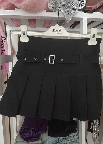 Bershka pileli etek